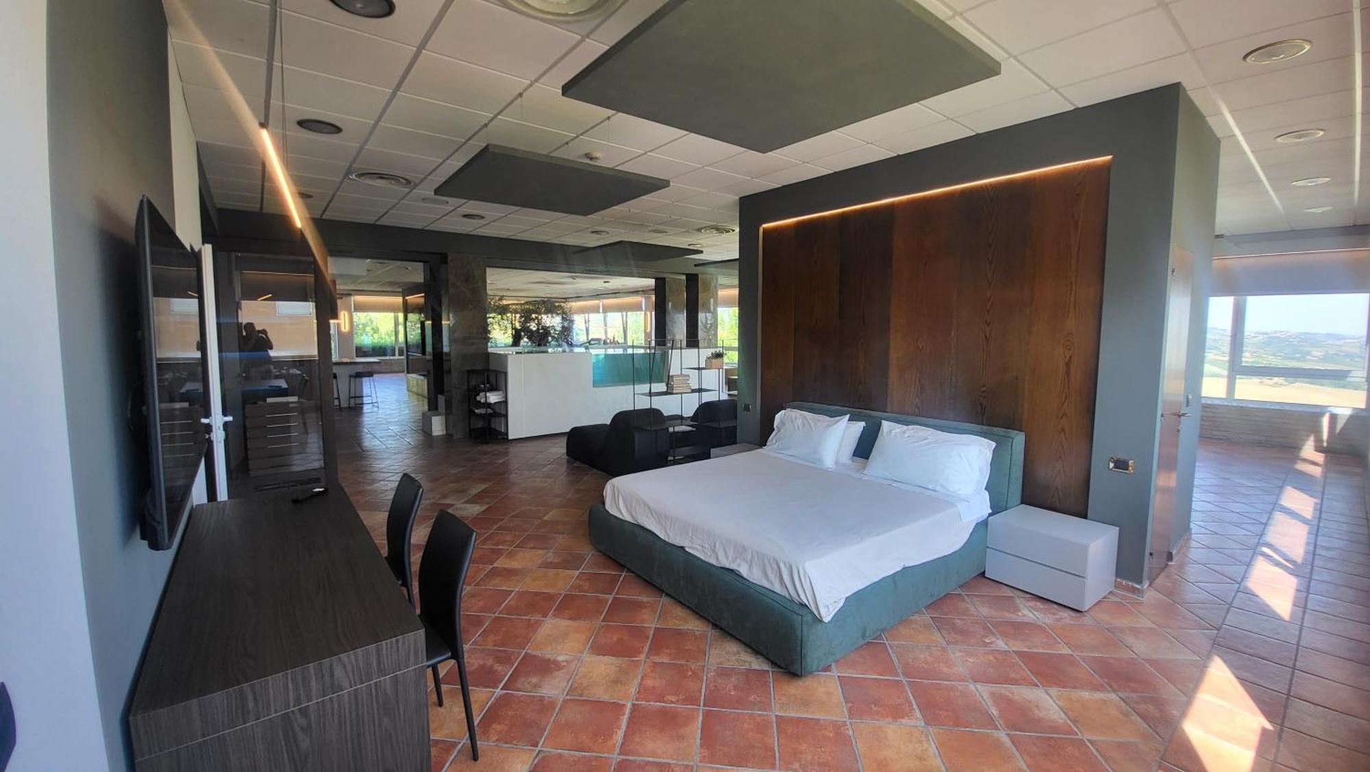Bellavista Suite Spa Staffolo Exterior photo